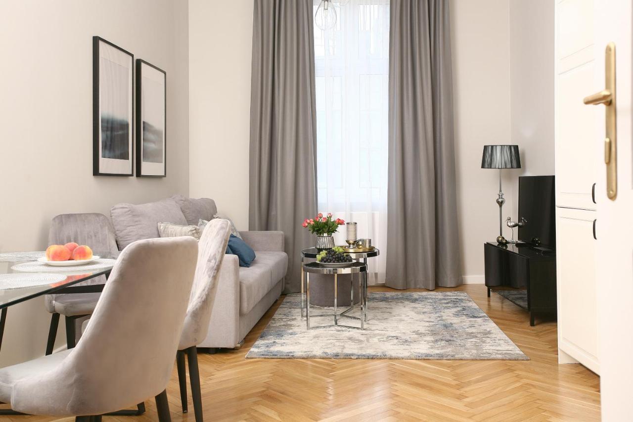 Gem Apartment By Castle Cracóvia Exterior foto